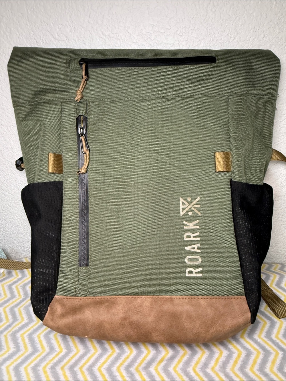 Roark Passenger 27L 2.0 Light Army Roll Top Travel Backpack Laptop Sleeve